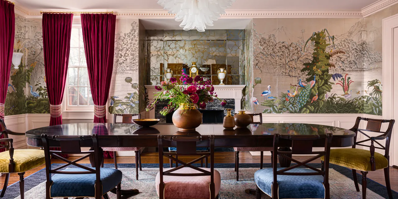 Space-Optimized Dining - Image 3